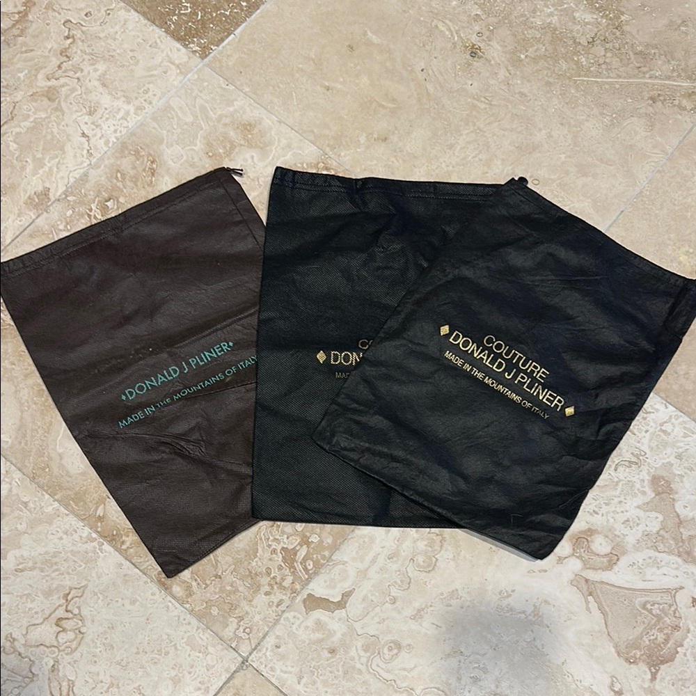 Donald J Pliner Dust Bags Set